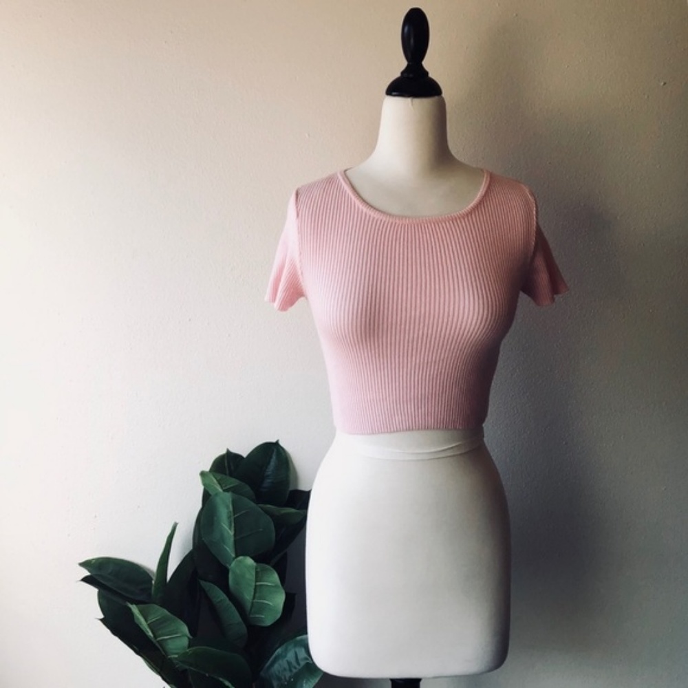 FREE crop top w/ a purchase - Picture 2 of 4